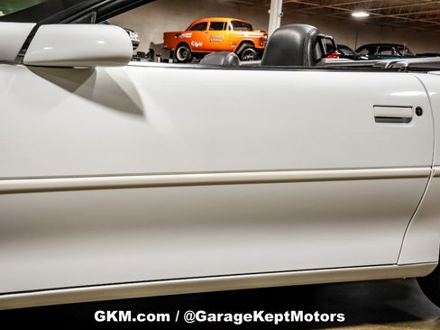 Used 2002 Chevrolet Camaro Z28 RWD image 45