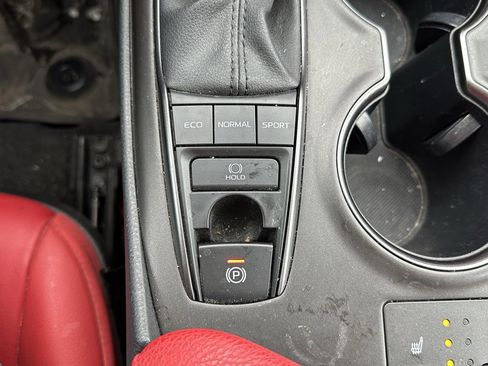 Used 2023 Toyota Camry XSE image 30