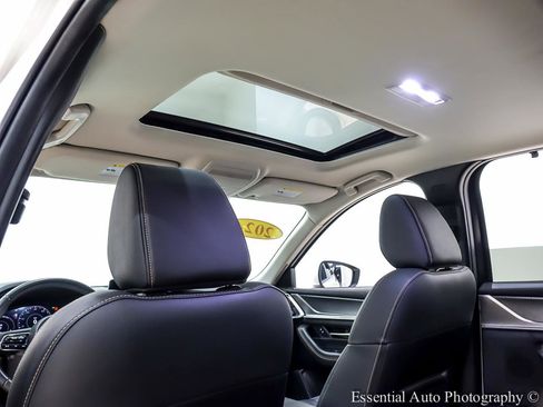 Used 2024 MAZDA CX-90 Plug-In Hybrid w/ Preferred image 18