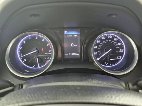 Used 2018 Toyota Camry SE FWD image 16
