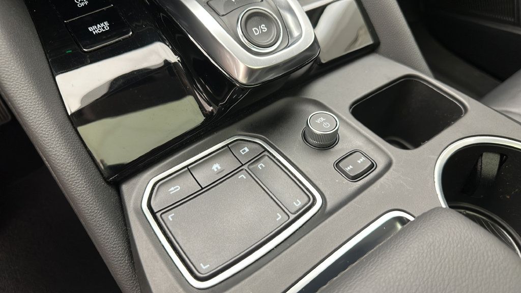 Used 2024 Acura MDX SH-AWD image 20