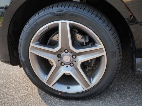 Used 2017 Mercedes-Benz GLE 400 4MATIC image 15