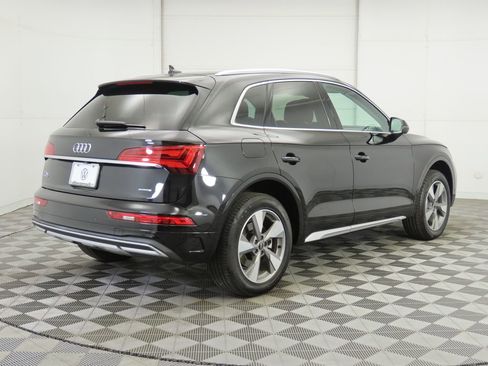 Used 2023 Audi Q5 2.0T Premium w/ Convenience Package image 5
