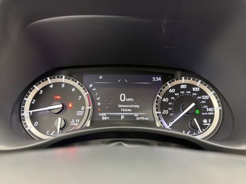Used 2022 Toyota Highlander XLE FWD image 20
