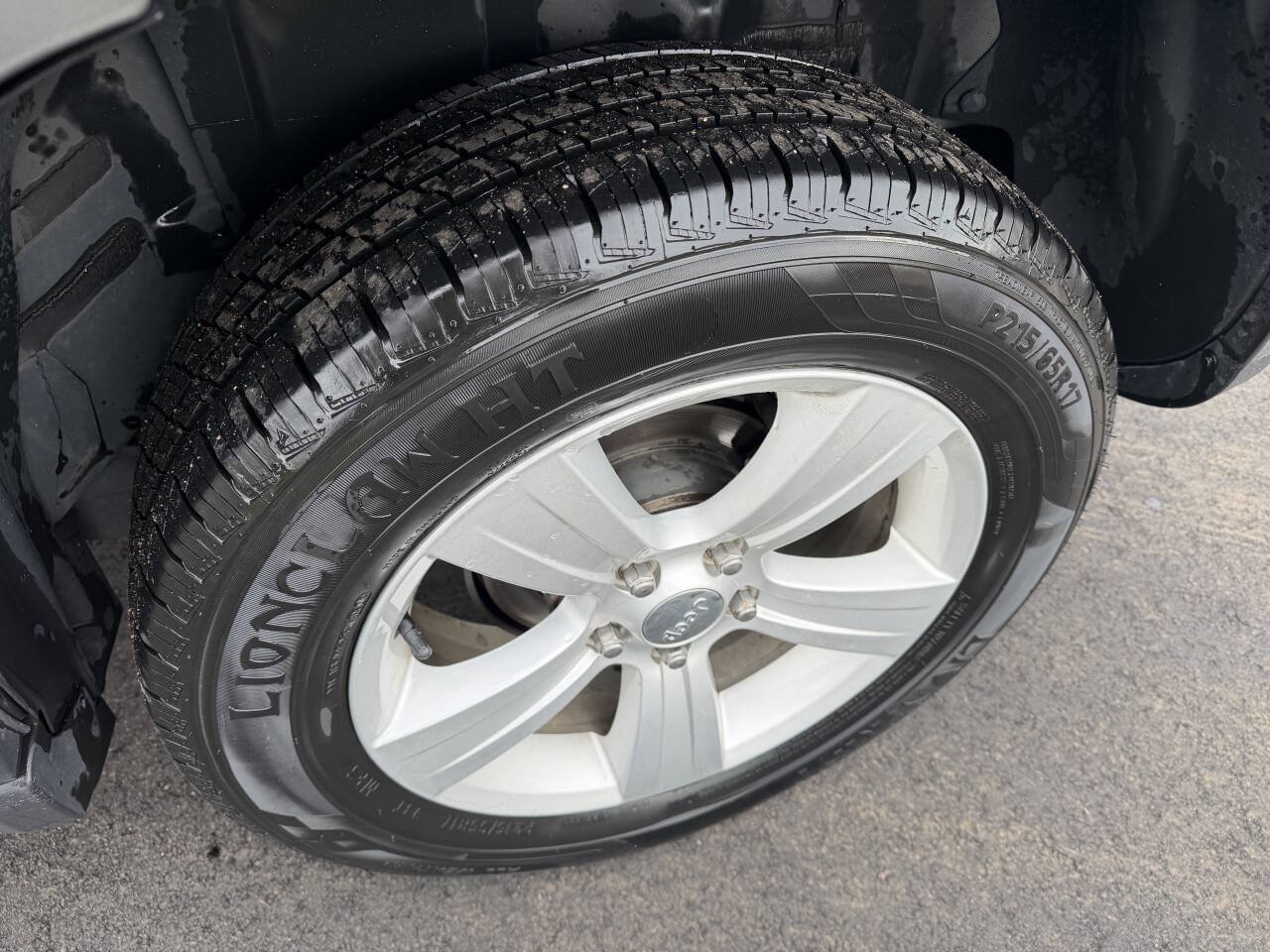 Used 2014 Jeep Compass Latitude AWD/4WD image 10