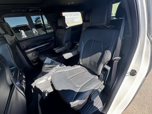 Used 2022 Ford Expedition Platinum AWD/4WD image 42