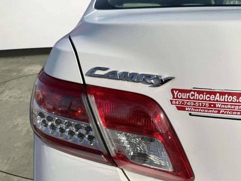 Used 2011 Toyota Camry LE image 25