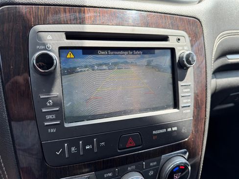 Used 2016 Chevrolet Traverse LT FWD image 36