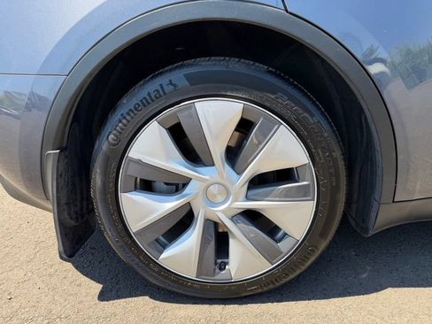 Used 2023 Tesla Model Y Long Range AWD/4WD image 10