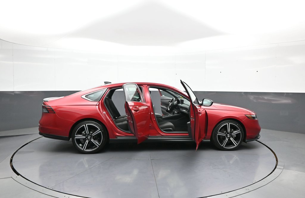 Certified 2025 Honda Accord Sport image 42