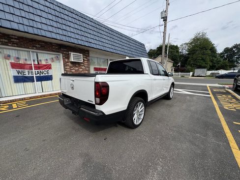 Used 2019 Honda Ridgeline Sport image 11