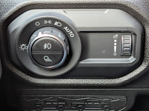 New 2026 Jeep Gladiator Sport image 19