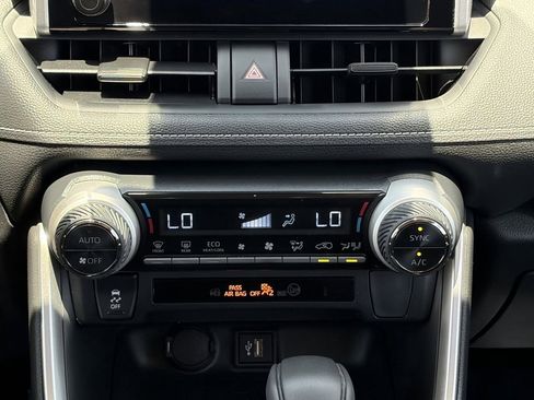 Certified 2024 Toyota RAV4 LE AWD/4WD image 29