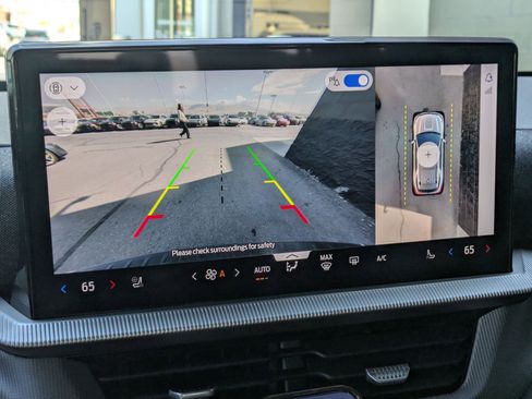 Used 2025 Ford Explorer ST-Line image 16