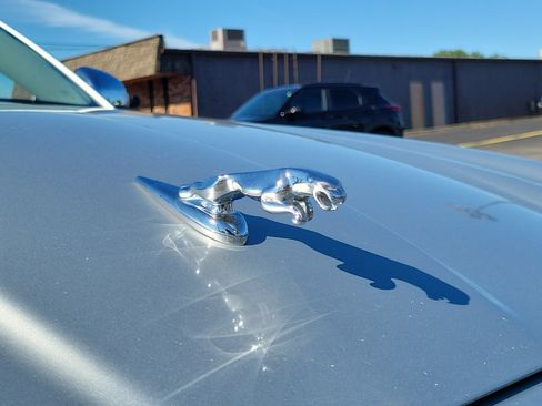 Used 2008 Jaguar XJ8 L RWD image 6