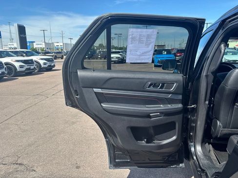 Used 2017 Ford Explorer Sport w/ Equipment Group 401A AWD/4WD image 26