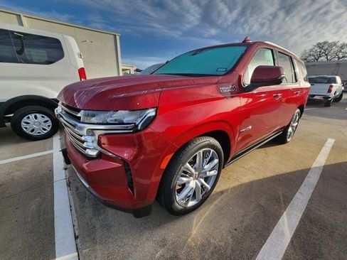 Used 2022 Chevrolet Tahoe High Country image 2