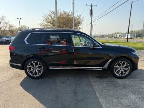 Used 2021 BMW X7 xDrive40i w/ Parking Assistance Package image 1