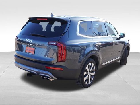 Certified 2022 Kia Telluride S image 5