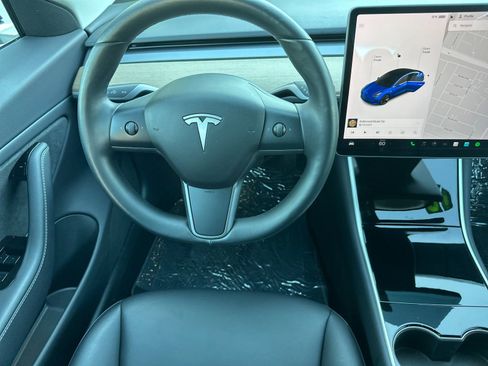 Used 2018 Tesla Model 3 Long Range image 14