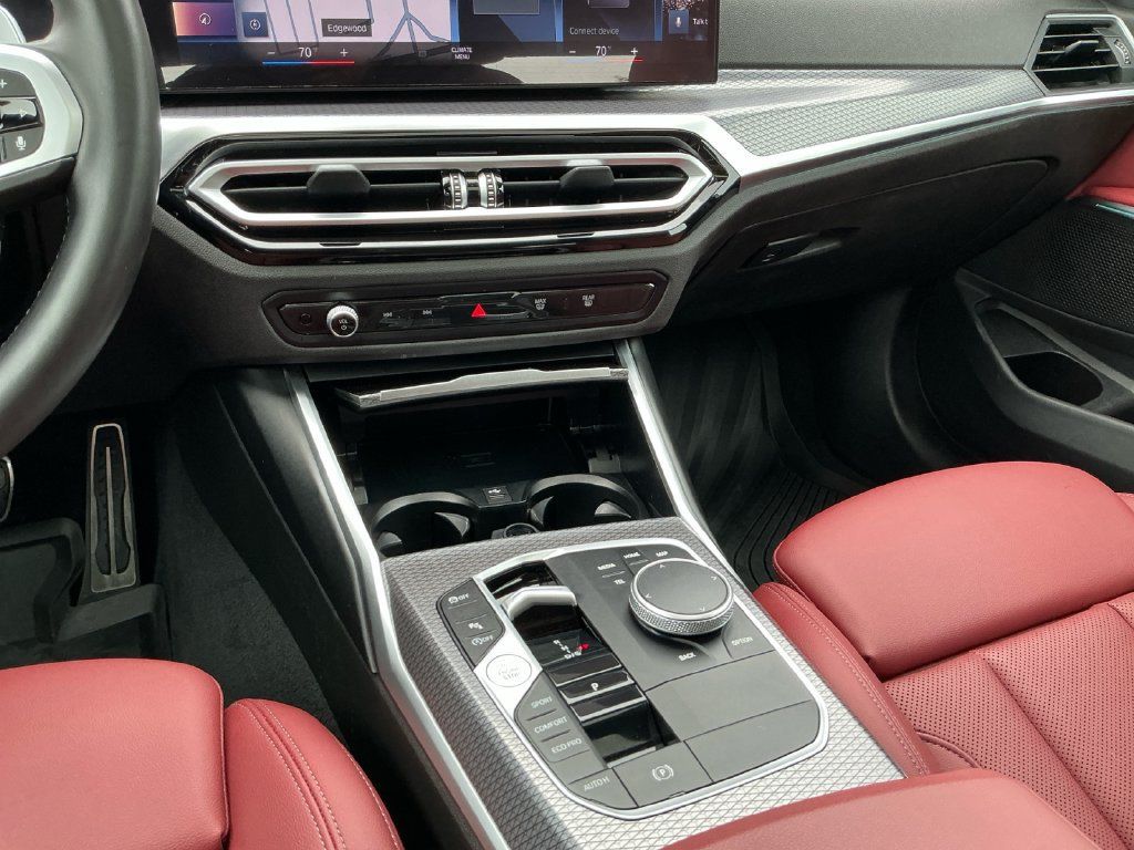Used 2024 BMW 330i Sedan w/ M Sport Package RWD image 12