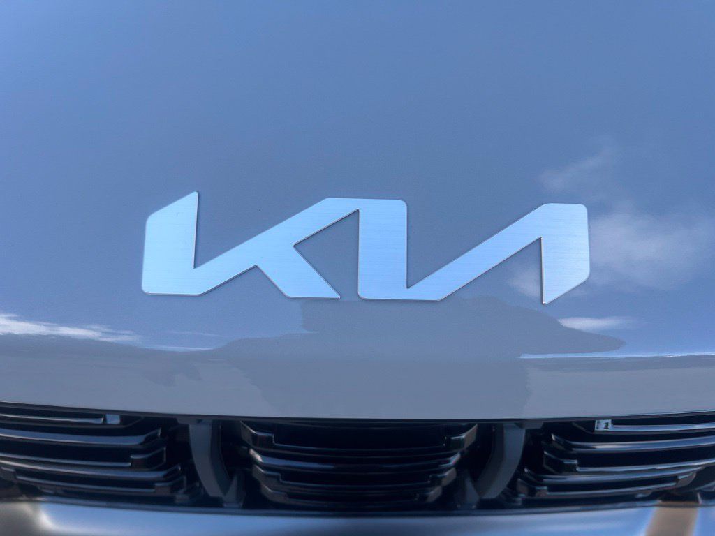 Certified 2024 Kia Sorento X-Line EX AWD/4WD image 30