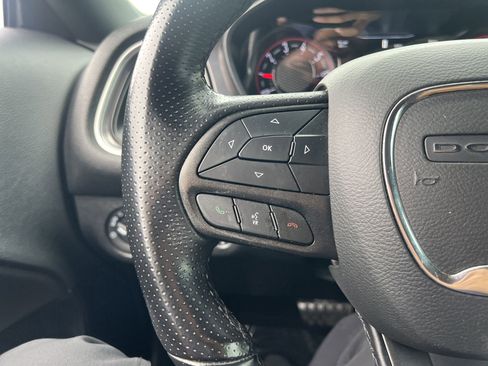 Used 2021 Dodge Challenger SXT w/ Blacktop Package image 9