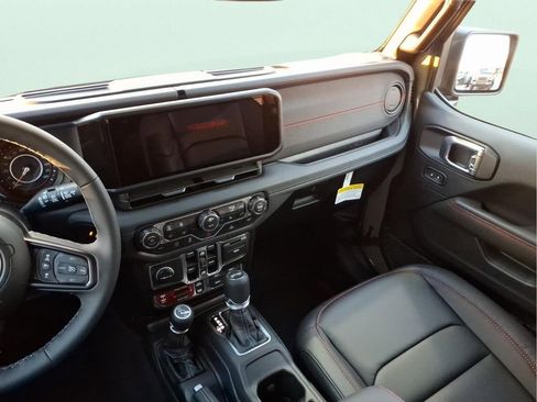 New 2026 Jeep Wrangler Unlimited Rubicon AWD/4WD image 17