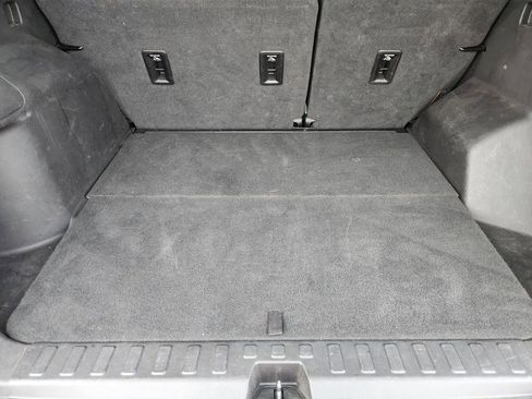 Used 2018 Chevrolet Equinox LS image 31