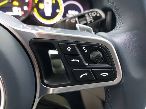 Certified 2023 Porsche Cayenne image 20