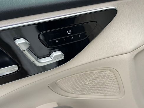 New 2026 Mercedes-Benz C 300 4MATIC Sedan image 23