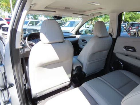 Certified 2019 Honda HR-V Touring image 13