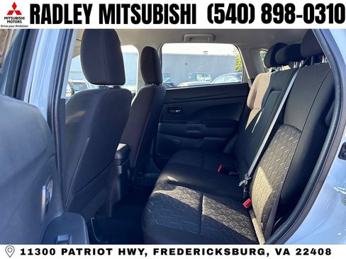 Used 2025 Mitsubishi Outlander Sport ES AWD/4WD image 12
