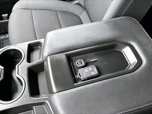 Used 2021 Chevrolet Silverado 1500 Custom image 13