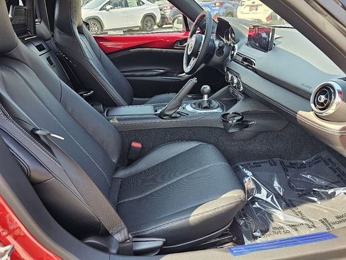 New 2025 MAZDA MX-5 Miata Grand Touring image 17