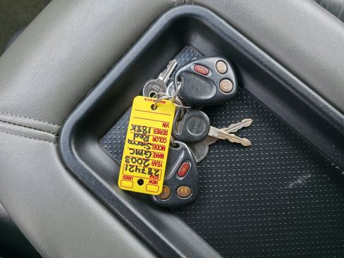 Used 2003 GMC Sierra 2500 SLE image 20