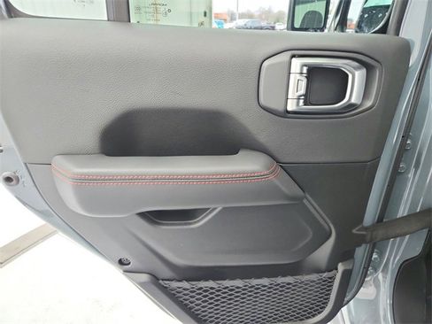 New 2026 Jeep Gladiator Rubicon w/ Steel Bumper Group image 40