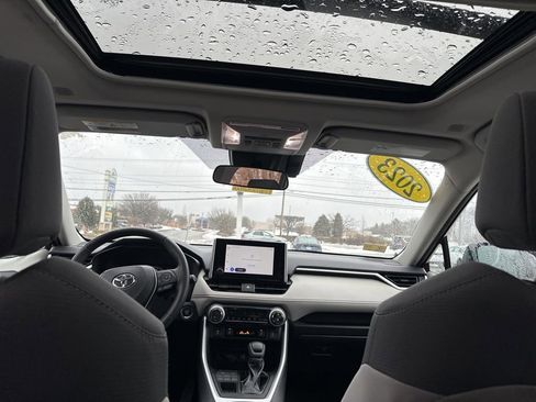 Used 2023 Toyota RAV4 XLE w/ Convenience Package image 32