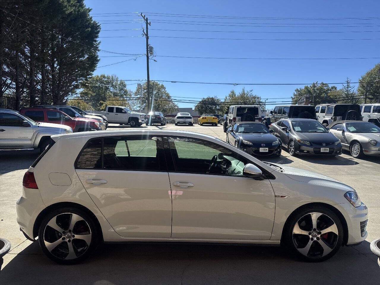 Used 2017 Volkswagen GTI S FWD image 6