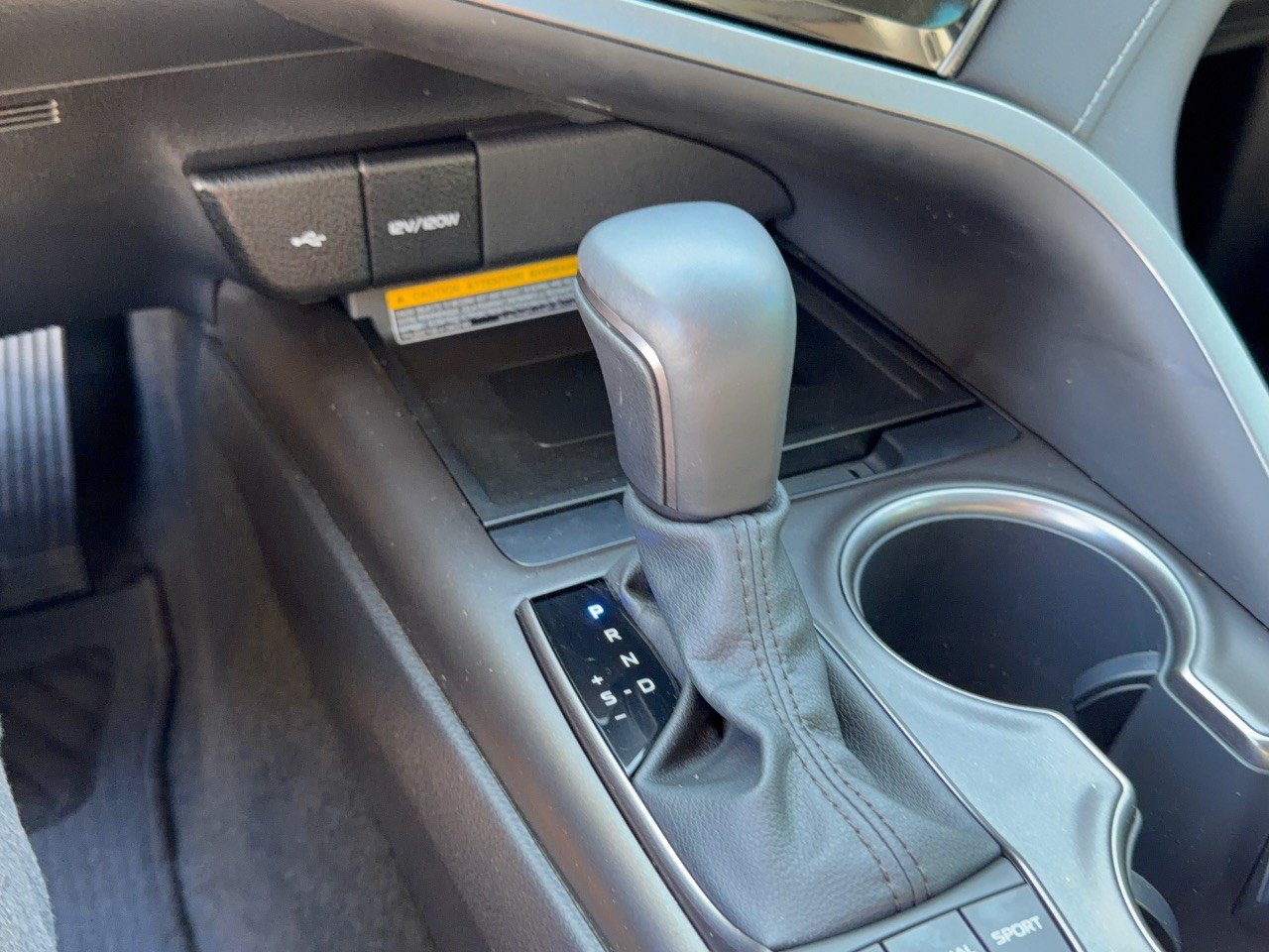 Used 2021 Toyota Camry XSE w/ Navigation Package FWD image 21