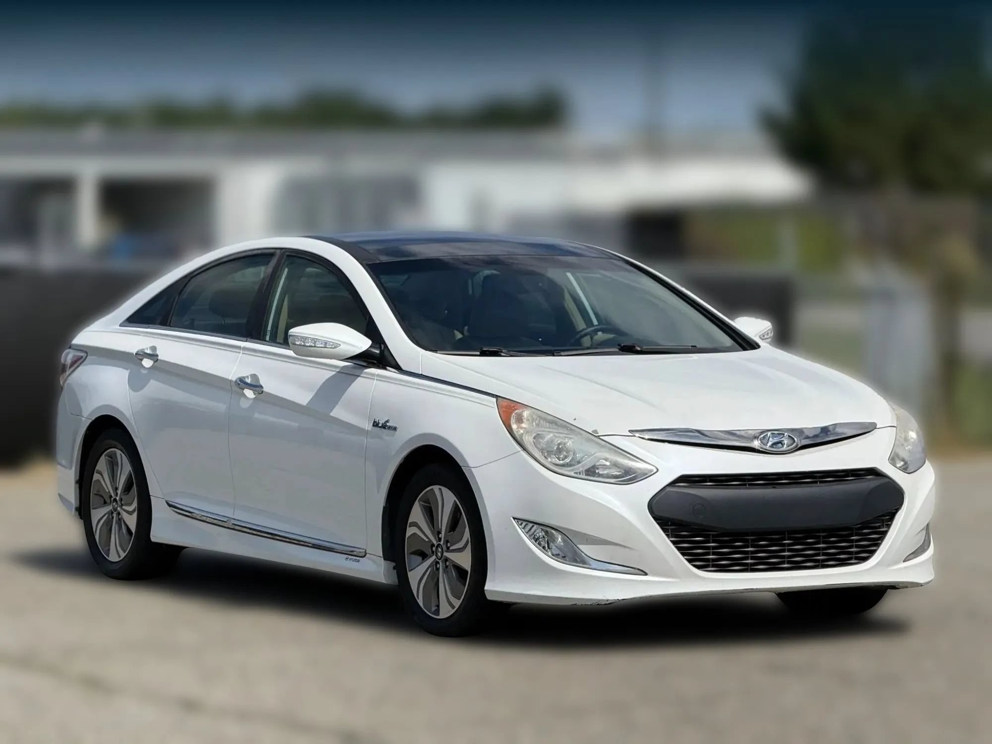 Used 2015 Hyundai Sonata Limited w/ Option Group 02 FWD image 1