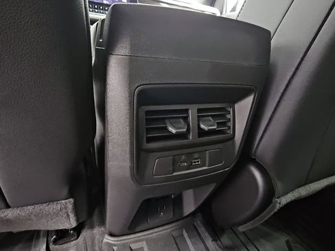 New 2026 GMC Canyon Elevation w/ Convenience Package image 33