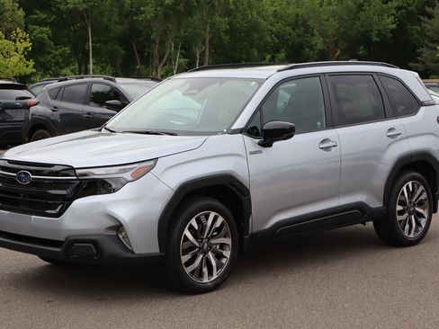 New 2026 Subaru Forester Touring AWD/4WD image 2