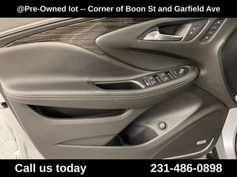 Used 2018 Buick Envision Premium w/ Driver Confidence Package AWD/4WD image 15