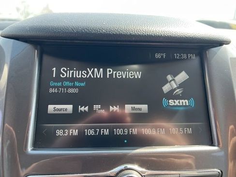 Used 2017 Chevrolet Cruze LT w/ Convenience Package image 18