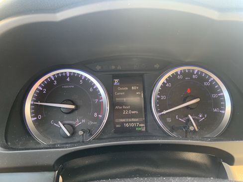 Used 2017 Toyota Highlander XLE FWD image 21