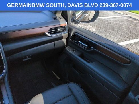 Used 2026 GMC Yukon XL Denali w/ Denali Reserve Package AWD/4WD image 18