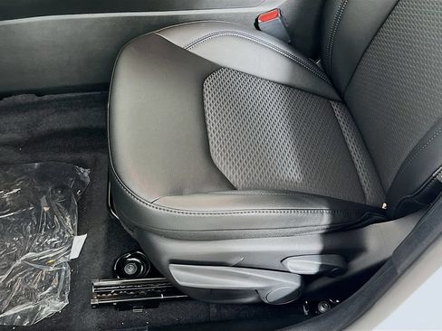 New 2026 Jeep Compass Latitude AWD/4WD image 19
