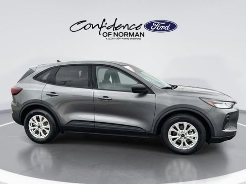 Used 2025 Ford Escape Active FWD image 10