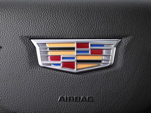 Certified 2025 Cadillac Escalade Premium Luxury image 37